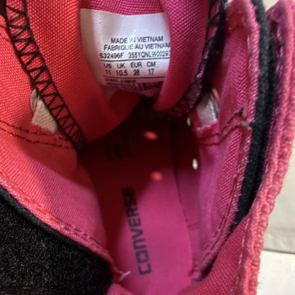 Converse Chuck Taylor All Star Kids High Top Canvas Sneakers Black/Red/White 11